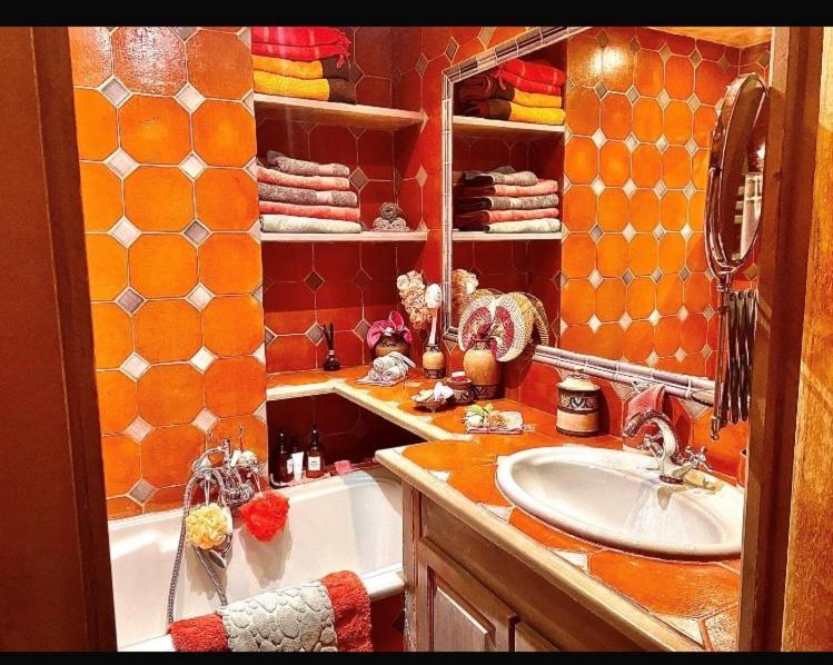 Appartement De Luxe Au Coeur De Сен-Тропе Экстерьер фото