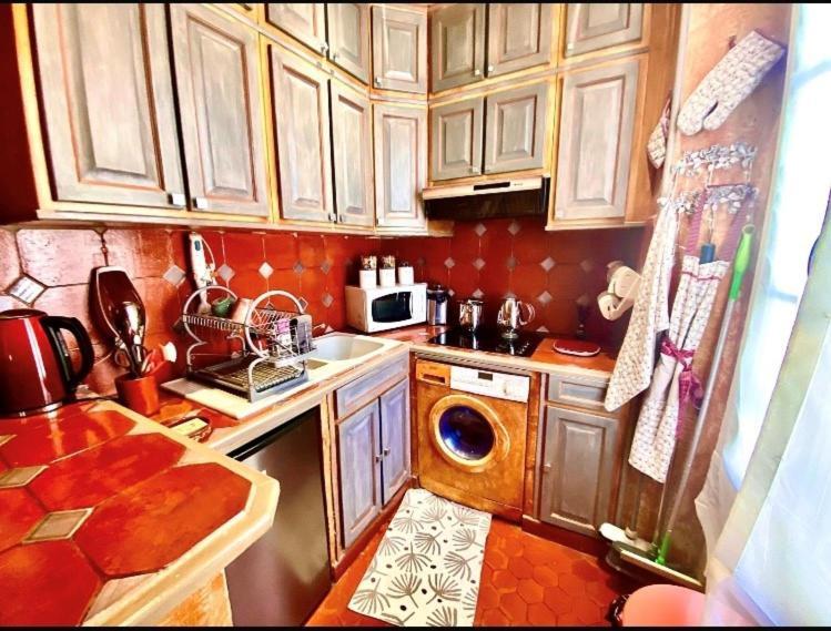 Appartement De Luxe Au Coeur De Сен-Тропе Экстерьер фото