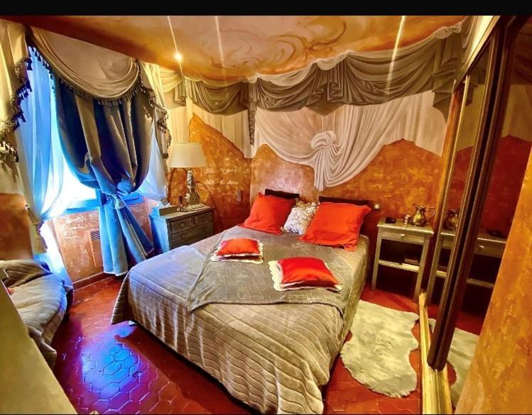 Appartement De Luxe Au Coeur De Сен-Тропе Экстерьер фото